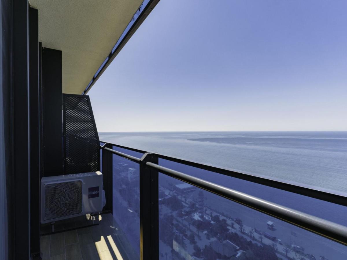 Black Sea Apartment In Orbi City Batumi Bagian luar foto
