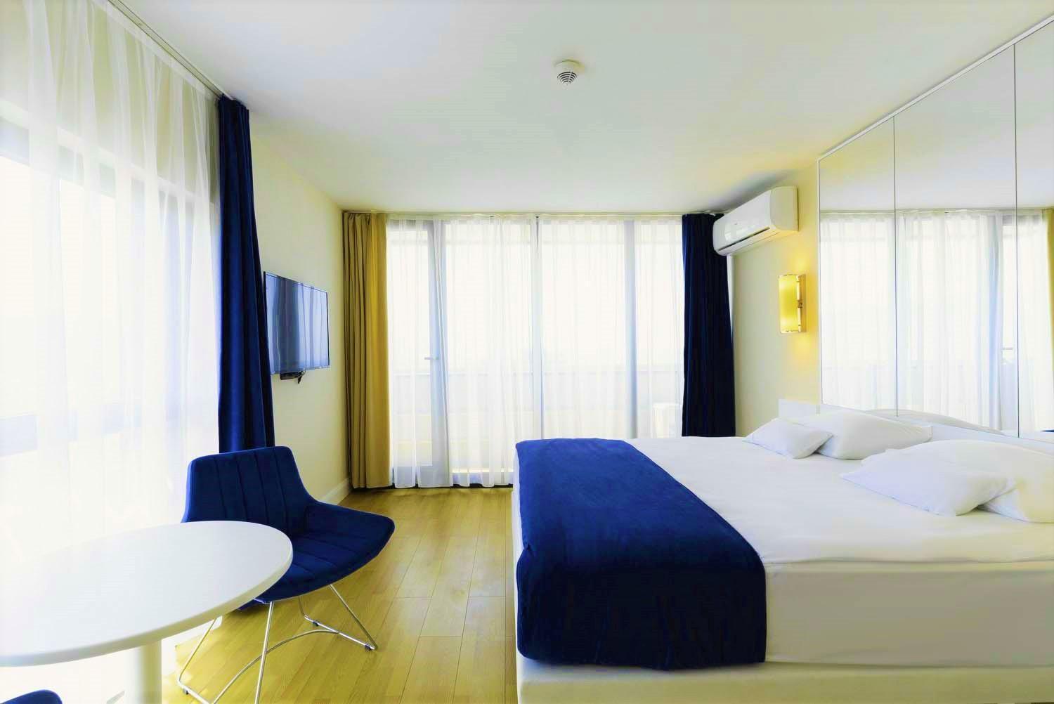 Black Sea Apartment In Orbi City Batumi Bagian luar foto