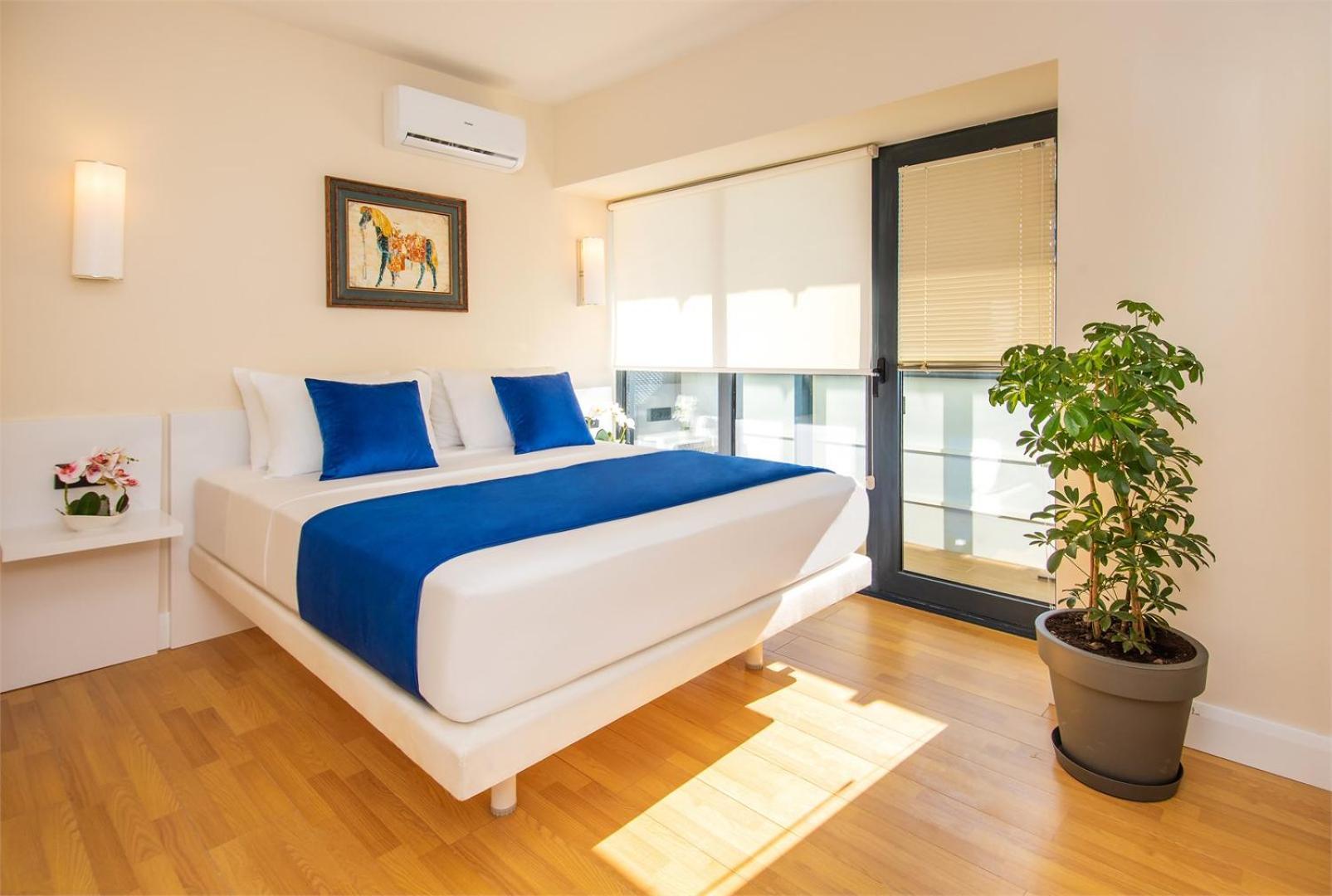 Black Sea Apartment In Orbi City Batumi Bagian luar foto
